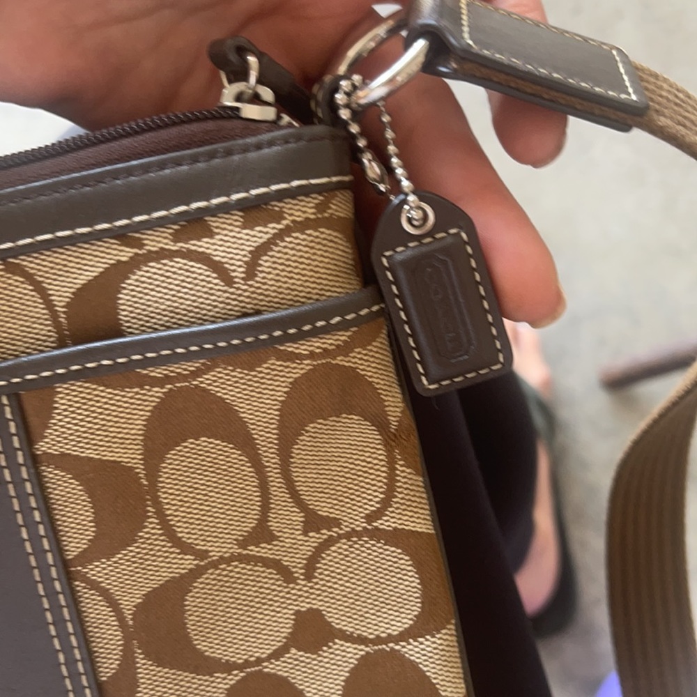Coach crossbody - Picture 8 of 8